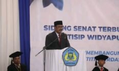 186 Mahasiswa STISIP Widyapuri Mandiri Resmi Diwisuda, Bupati Sukabumi Optimistis Lulusan Siap Berkontribusi untuk Masyarakat