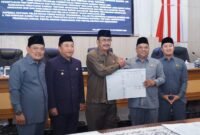 Rapat Paripurna DPRD Sukabumi Tetapkan Propemperda 2026