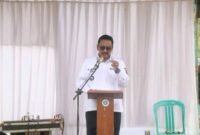 Bupati Sukabumi lakukan peletakan batu pertama huntap bagi warga terdampak bencana. | Fb/Pemerintah Kabupaten Sukabumi 
