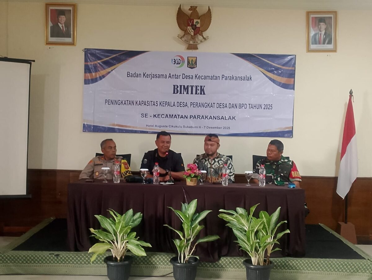 Peningkatan kapasitas aparatur desa menuju tata kelola yang profesional dan responsif.
