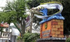 Kelurahan Palabuhanratu Resmikan Tugu Ikan Layur sebagai Ikon dan Penanda Wilayah