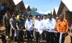 Bupati Sukabumi Dampingi Penasihat Khusus Presiden Resmikan Huntap Adaptif Bencana di Cisolok
