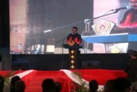 Bupati Sukabumi Asep Japar melepas atlet Kabupaten Sukabumi untuk berlaga di Porprov XV Jawa Barat 2026 dengan target menembus 10 besar. (Fb/Pemerintah Kabupaten Sukabumi)